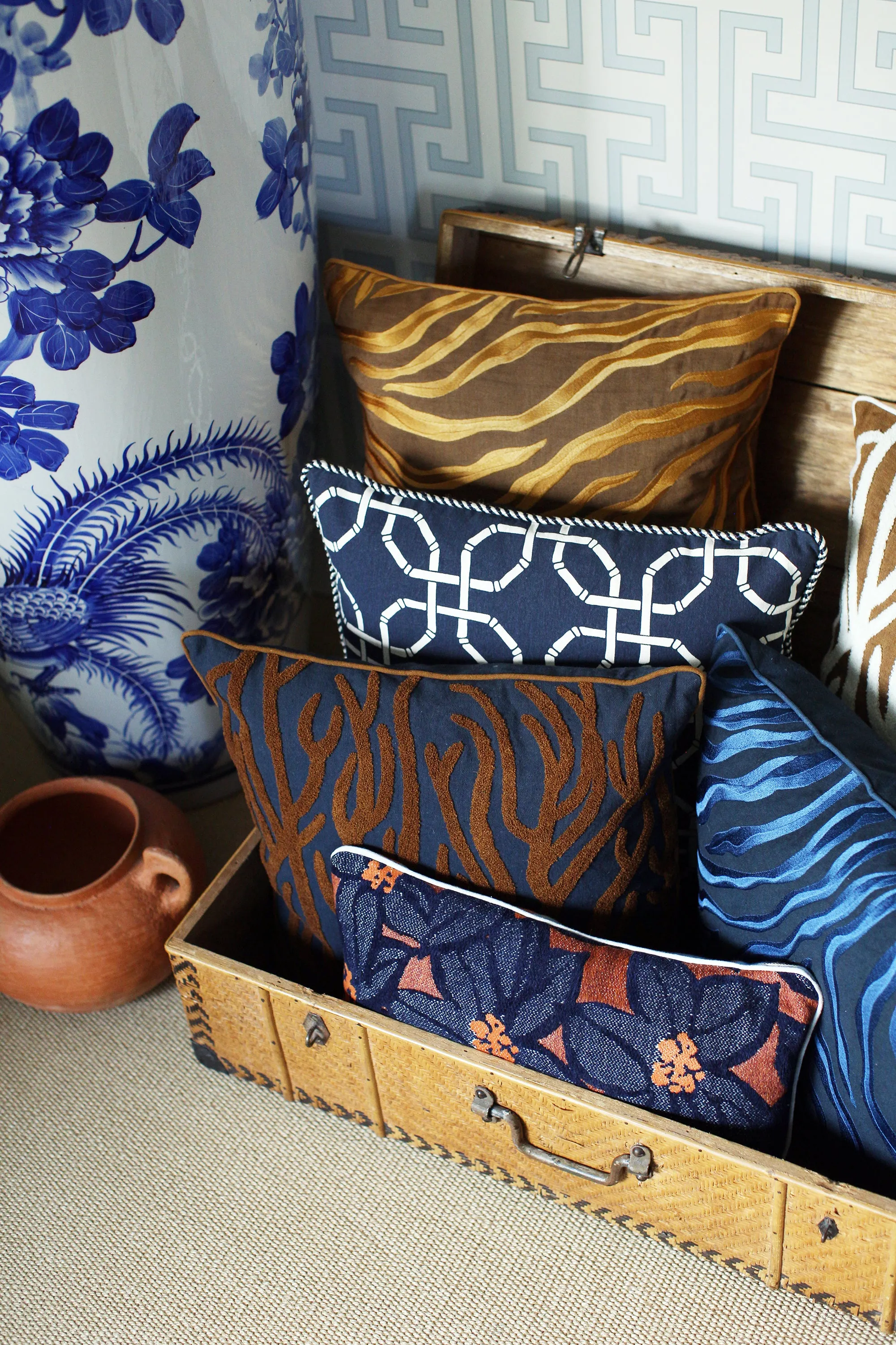 Cushion Amina Navy