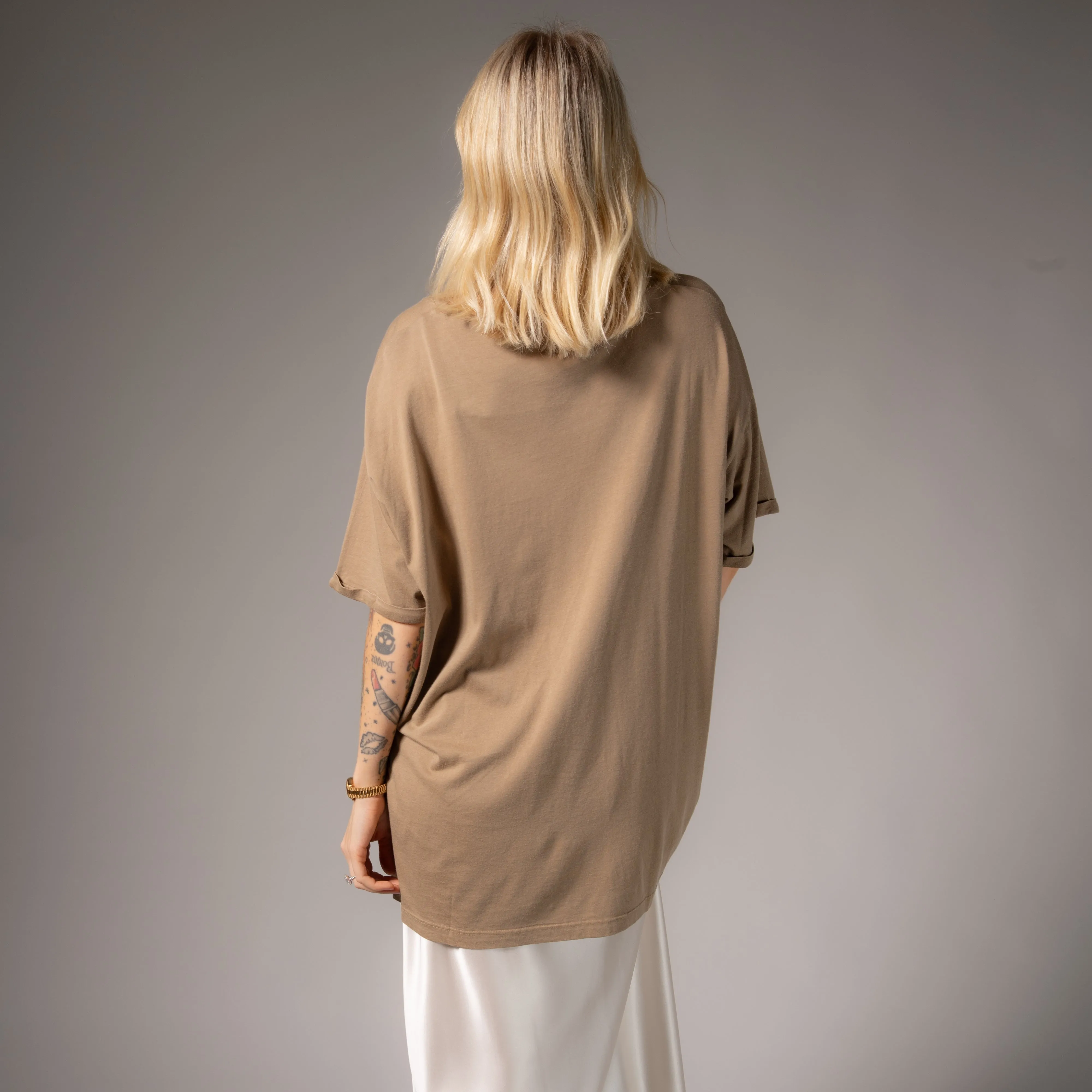 Essentials - Oversized Tee - Camel Gold