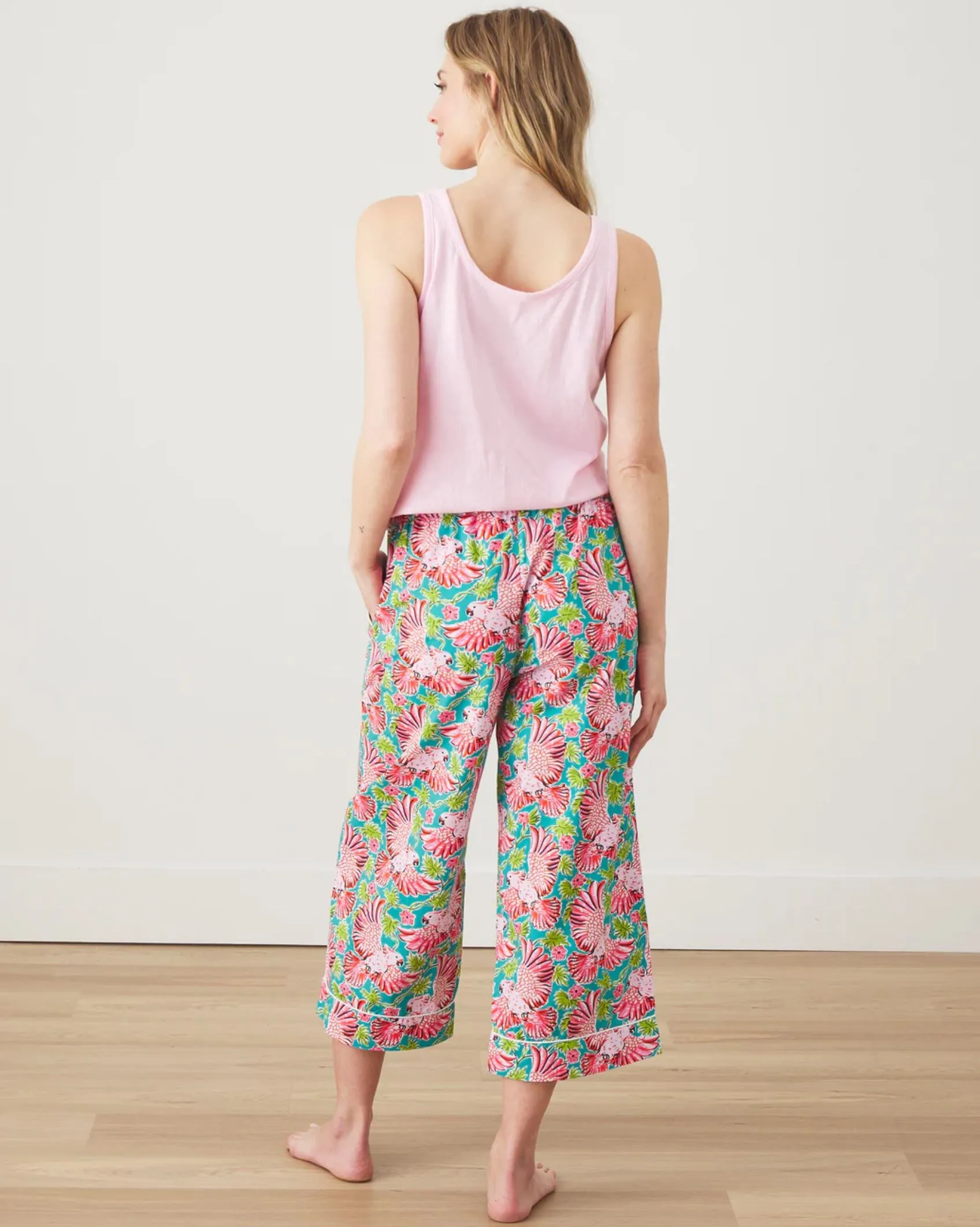 Playful Parrot Cropped Pant