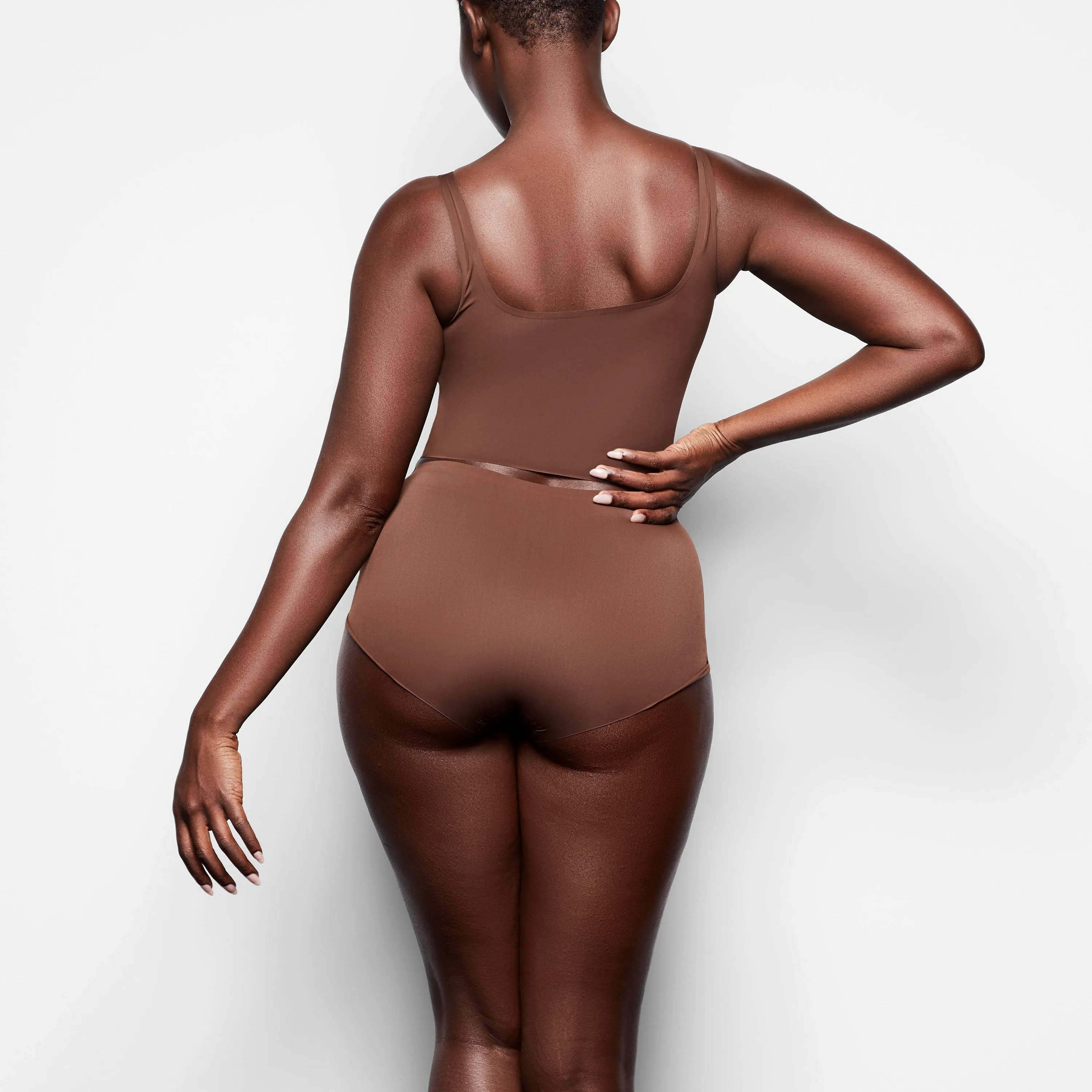 SMOOTH ESSENTIALS BOYSHORT | COCOA
