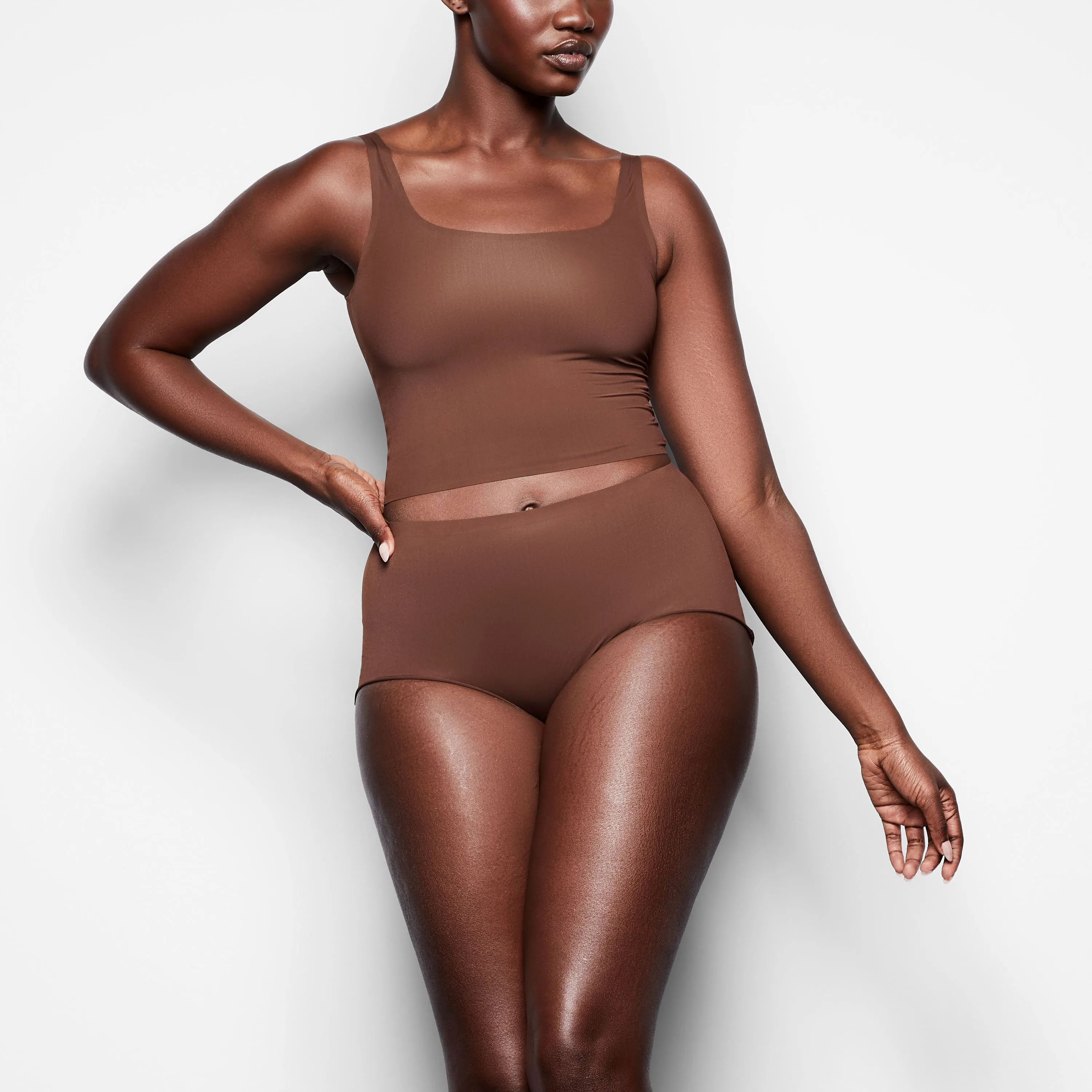 SMOOTH ESSENTIALS BOYSHORT | COCOA